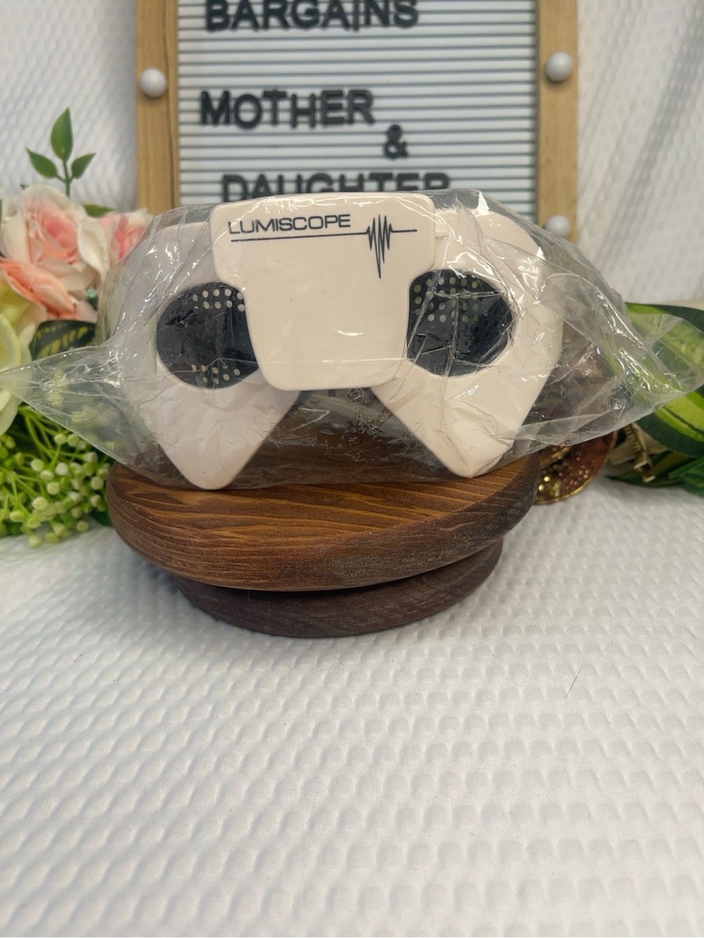Vintage Lumiscope Eye Ease Facial Massager Eye Relaxation Device Untested No Box